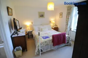 Blackbrook House - Image 4