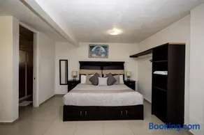 HOTEL LAS FUENTES - Image 1