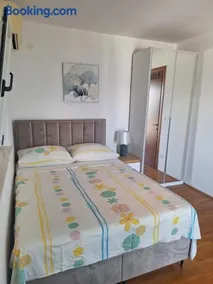 Apartments Romana - Image 2