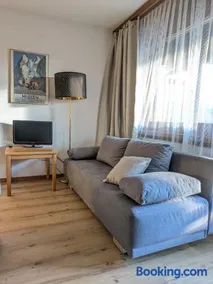 Studio with balcony, Niesen view & free parking near Interlaken, Thunersee & Blausee - Image 4