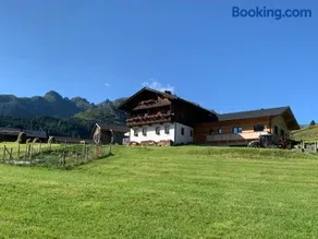 Guggenbergerhof - Image 1