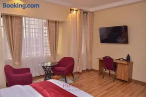 Paneah hotel and suites - Image 2
