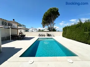 Comfortable house with a pool very close to the beach, Amfora Cugat Sant Pere Pescador - Image 1