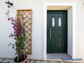 The Cottage - Image 1