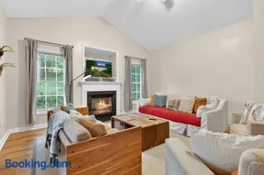 Screened Porch w Swing, Fire Pit, Grill & Deck - Image 5