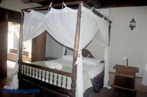 Lovina Beachhouse Villas - Image 2