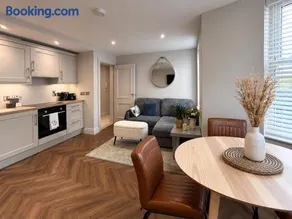 Valentine House - Image 2