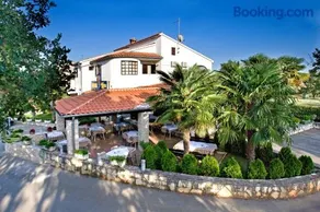 Apartmani Rina - Image 1