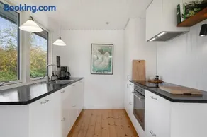 A Cozy House On Mols With A View Of The Sea - Image 4