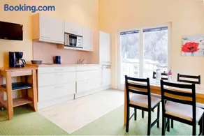Ibex Lodge - Image 4