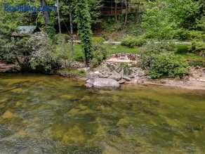 PICK's RIVERSIDE RETREAT - Image 3