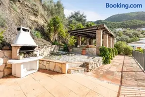 Villa mit Terrasse, Pool und Garten | Bergblick - Image 1