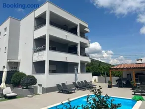 Villa Apartment AA 2 - Image 4