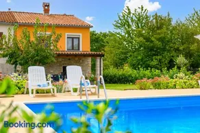 Holiday Apartment Ariella - Image 1