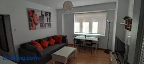 Los Arcos Pamplona Apartamento zona céntrica y tranquila - Image 1