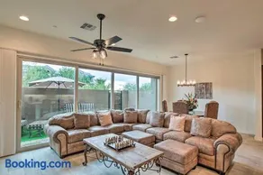 Pool + Rooftop Deck! Snowbird Escape in Scottsdale - Image 4