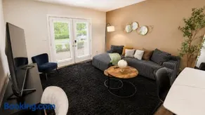 The Atlas Townhome Hoover Luxury 2BR - Image 4
