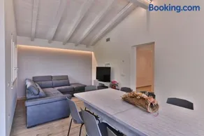 Villa Pineta by Theater Home - Image 2