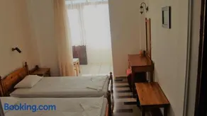 Notis Hotel - Image 4