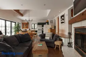 Waterfront & Nature - Chalet Lac Clair - Image 3