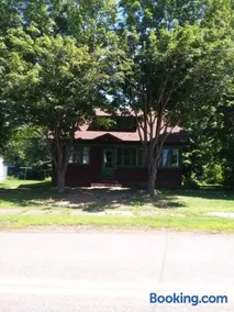 Hemlock House - Image 3