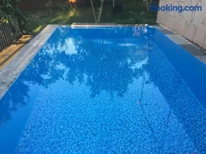 Hause - Image 1