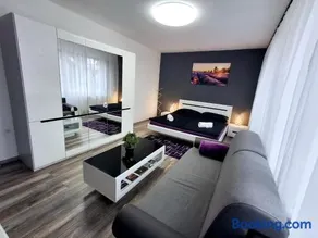 COSMOPOLITAN Apartman - Image 5