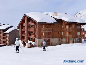 Studio rénové, accès pistes, balcon - Image 2