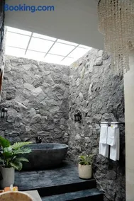 Brand New ! Villa Bella Lovina - Private Pool - Rice Field View - Image 5