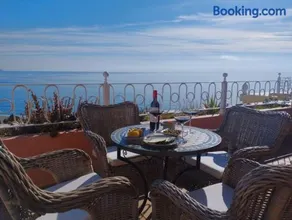 Amazing 3 bedroom townhouse close to Burriana, Nerja - Image 2