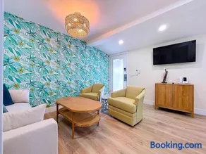 Get Seaduced by this 1 bed 1 bath charmer steps to beach and Bridge St - Image 3