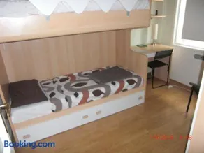 B&B Ff - Image 1