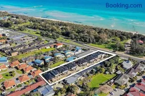 BeachTownhouse779 - Image 1