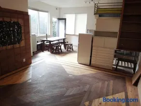 Frank's Backpackers - Image 3