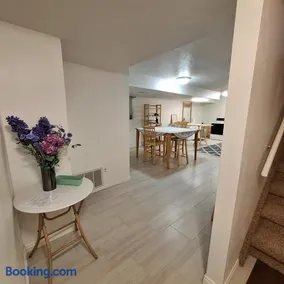 Value Apartment with Scenic Views - Image 3