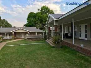Anathi Hotel - Image 1