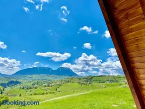 Green Hill Panoramic - Image 4
