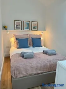 Cosy country getaway, 5 mins from the sea - Image 3