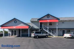 Econo Lodge Rutland City near Hwy 7 - Image 5