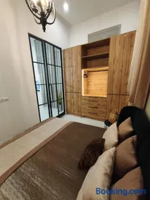 Basilica Modern Apartment - Image 2