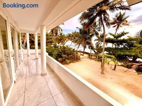 Elkanah Aelyn Beach Homestay - Image 1