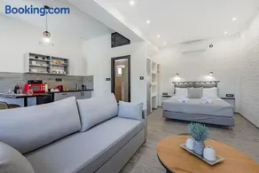 Seaside Suite - Image 2