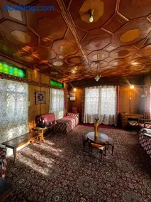 Houseboat Nightingale - Image 3