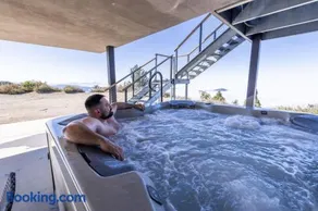 Secluded Dream Home with Hot Tub and Full Gym on 20 Acres - Image 2