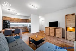 Svetlý, klimatizovaný apartmán s garážou v novostavbe - Image 2