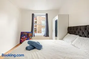 Central London 2BR APT - 6 Guests - Walk to London Bridge - for Work & Family - Image 4