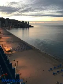 Benidorm 1ª línea playa Levante, garage, wifi, climatización - Image 3