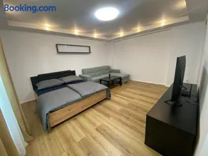 Modern Flat Close to Old Town - Image 2