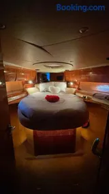 Expérience luxueuse sur un yacht - Image 2