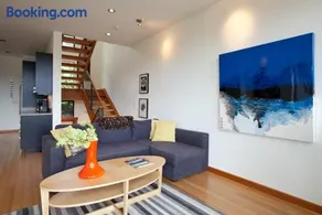 Bridge View Loft 30 Day - Image 1